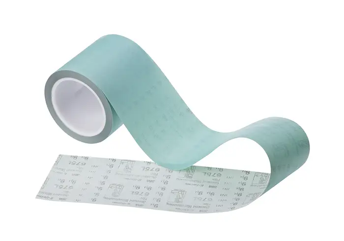 3M Diamond Microfinishing Film 675L, Rolle, 101,6 mm x 15,24 m, 9 Micron, 76,2 mm, Kunststoffkern mit Keilnuten